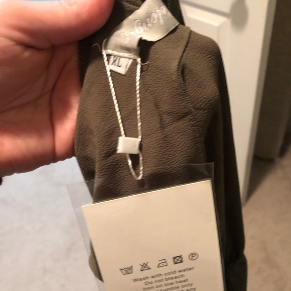 Olive romper / jumpsuit - Picture 4 of 11